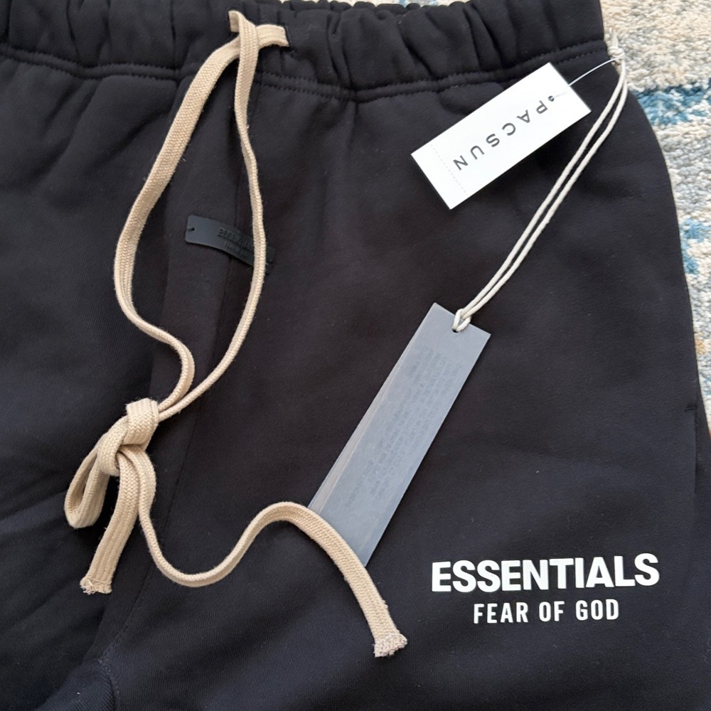 Essentials Fear of god Sweatpants black Drawstring size M - Picture 2 of 6